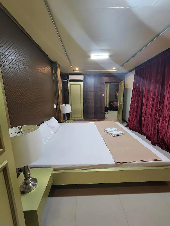Aura Hotel Angeles Filipiny
