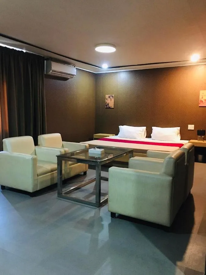 Aura Hotel Angeles